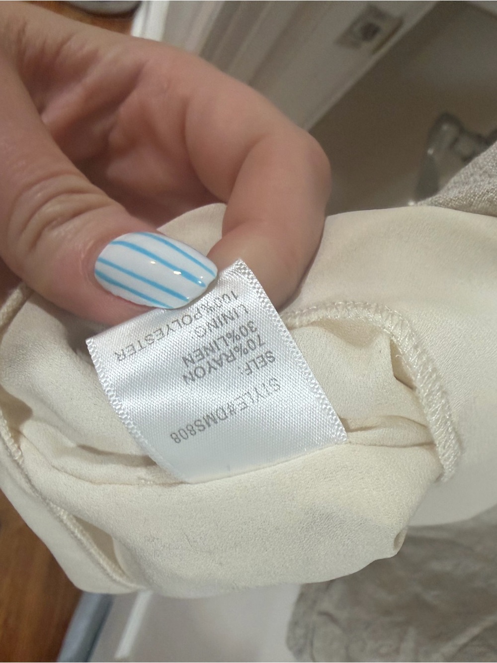 Gianni Bini Cream Zip-Back dress - Picture 9 of 9